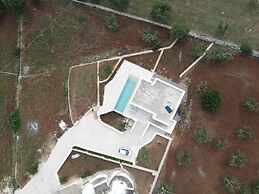 Charming Villa With Pool by Wonderful Italy