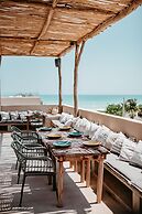 Dos Mares Barefoot Luxury