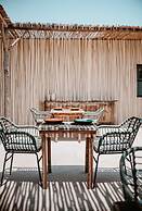 Dos Mares Barefoot Luxury