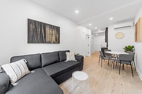 Stonewall Suites