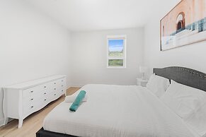 Stonewall Suites