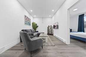 Stonewall Suites