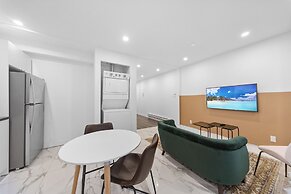 Stonewall Suites