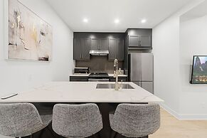 Stonewall Suites