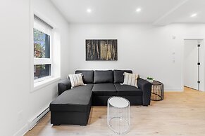 Stonewall Suites