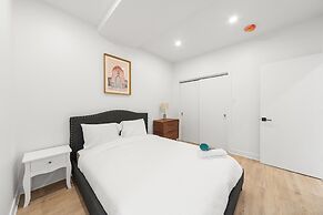 Stonewall Suites