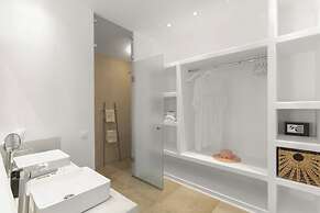 Alexander Suites