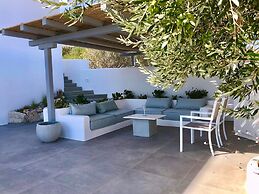 Alexander Suites