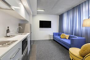 Oaks Melbourne St Kilda Road Hotel