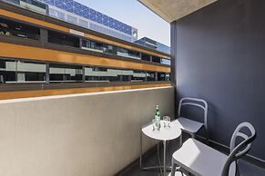 Oaks Melbourne St Kilda Road Hotel