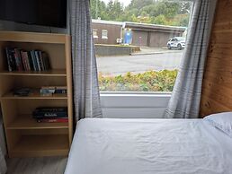 Gordie's Inn & Suites