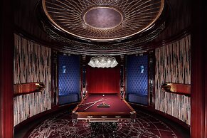 The Londoner Hotel