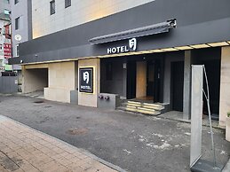 Shinchon Wol Hotel
