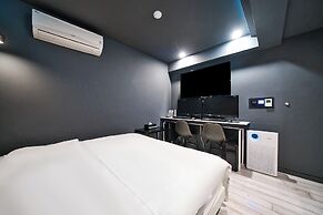 Shinchon Wol Hotel