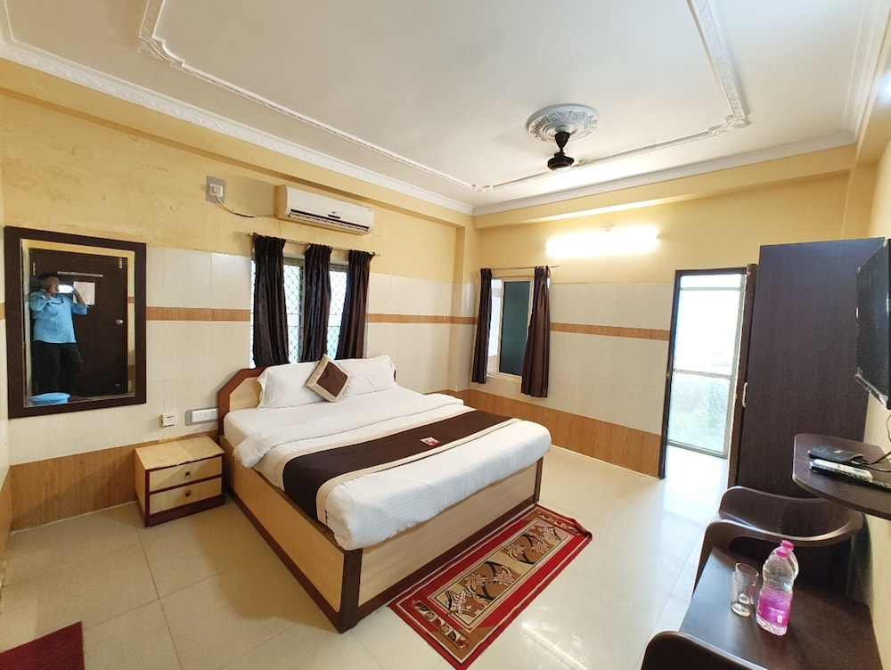 Goroomgo Star Inn Puri