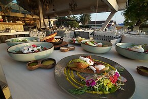 Allure Resort