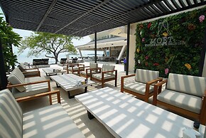 Allure Resort