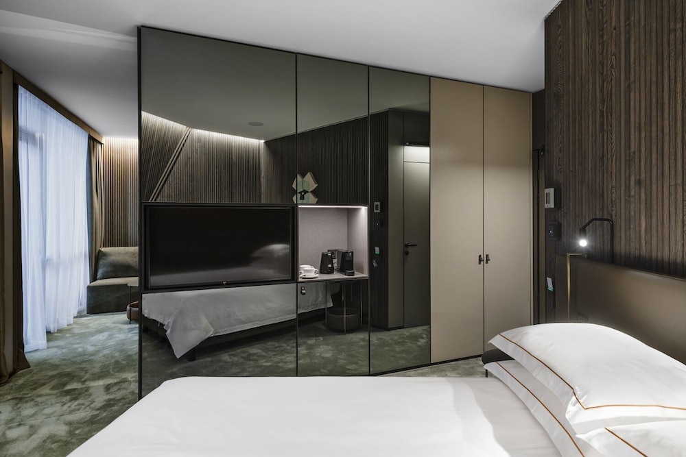 MANA Sleep & SPA