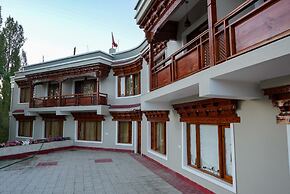 Hotel Karma Residency