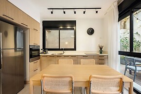 Ecletic by TLV2RENT