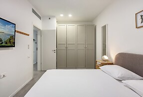 Ecletic by TLV2RENT