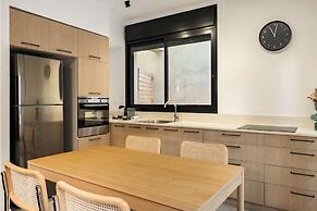 Ecletic by TLV2RENT
