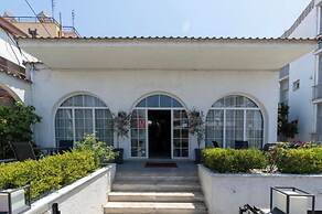 MIRONI & VICTORIA HOTELS