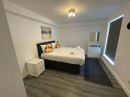 Ilford Grand Hotel