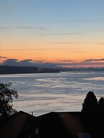 Cliff Haven on the Bay