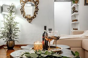 Trevi Fountain Luxury Guesthouse