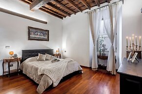 Trevi Fountain Luxury Guesthouse