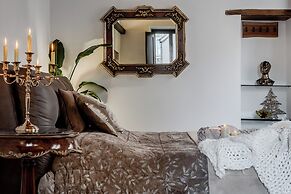 Trevi Fountain Stylish Guesthouse
