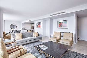 Meriton Suites Canberra