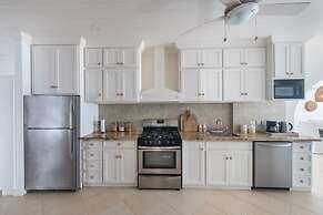 Exceptional Beachfront Living - Milord Sunsets 3 Bedroom Home by Blue 
