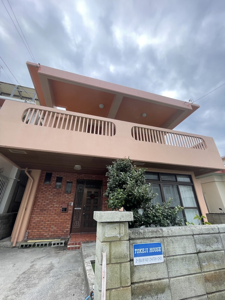 Chatan Beach House 1