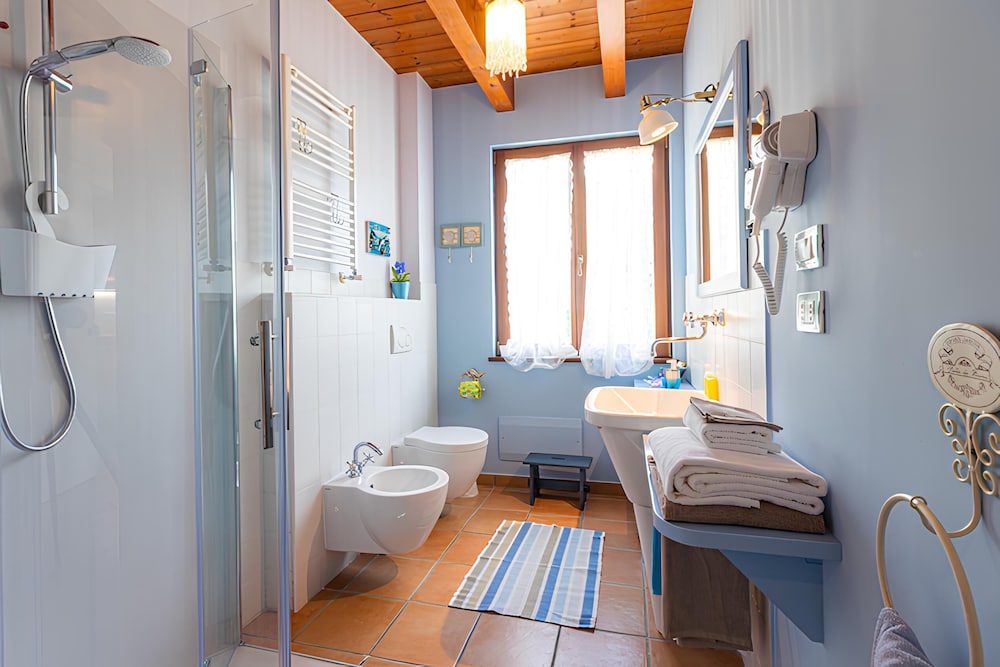 Il Laghello Wood House