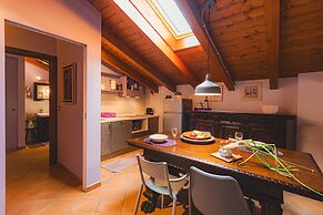 Il Laghello Wood House