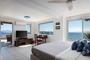 Luxury Villas Skiathos