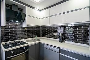 Eluxio Suite Hotel