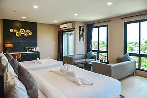 NORN Rimklong Bangkok Hotel