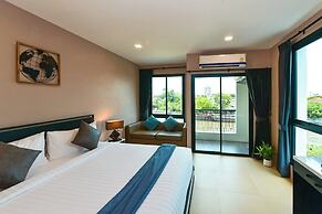 NORN Rimklong Bangkok Hotel