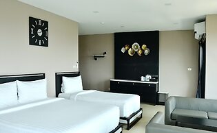 NORN Rimklong Bangkok Hotel