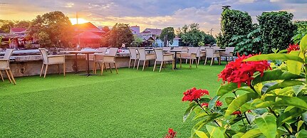 NORN Rimklong Bangkok Hotel