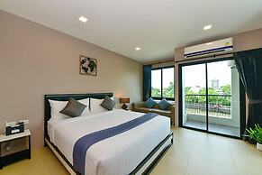 NORN Rimklong Bangkok Hotel