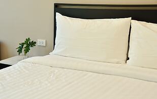 NORN Rimklong Bangkok Hotel