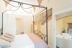 Romantic Escape in the 400s
