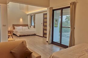CLIFF VILLA