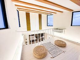 CLIFF VILLA