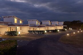 CLIFF VILLA