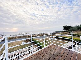 CLIFF VILLA